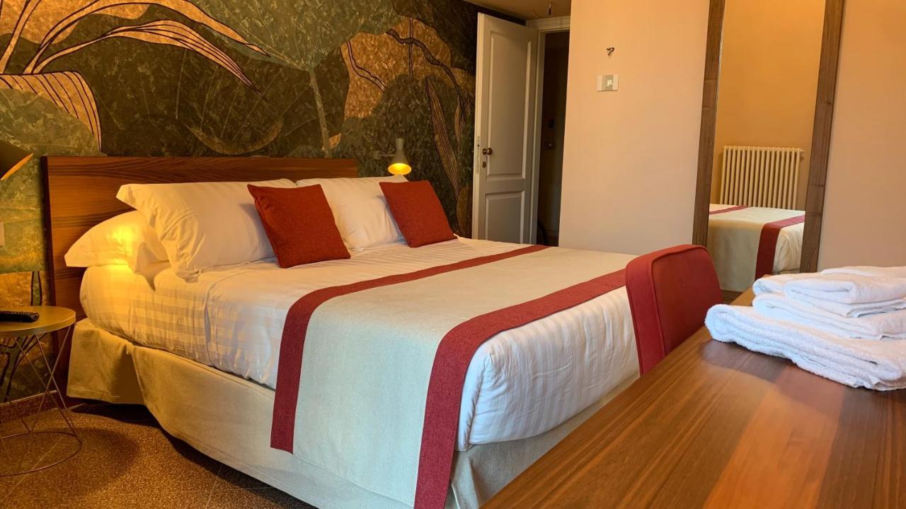 Dimora Del Leone Gaeta Bed & Breakfast Ngoại thất bức ảnh