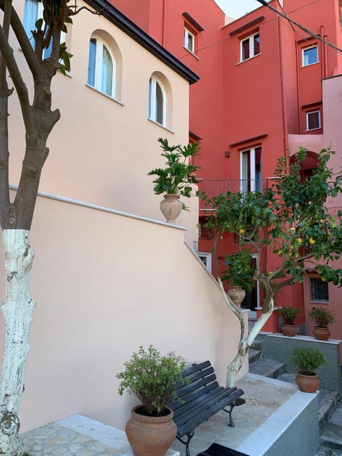 Dimora Del Leone Gaeta Bed & Breakfast Ngoại thất bức ảnh