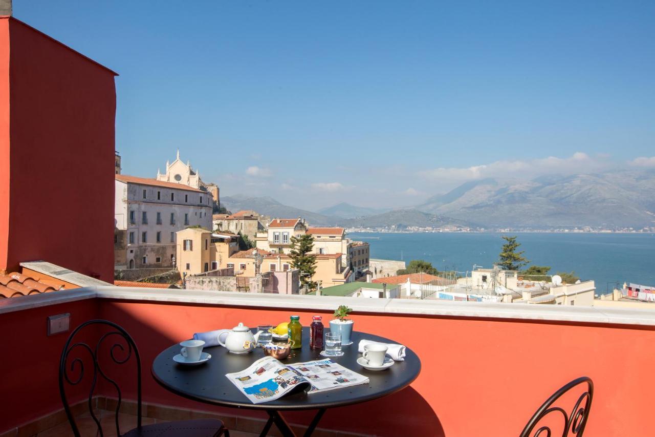 Dimora Del Leone Gaeta Bed & Breakfast Ngoại thất bức ảnh