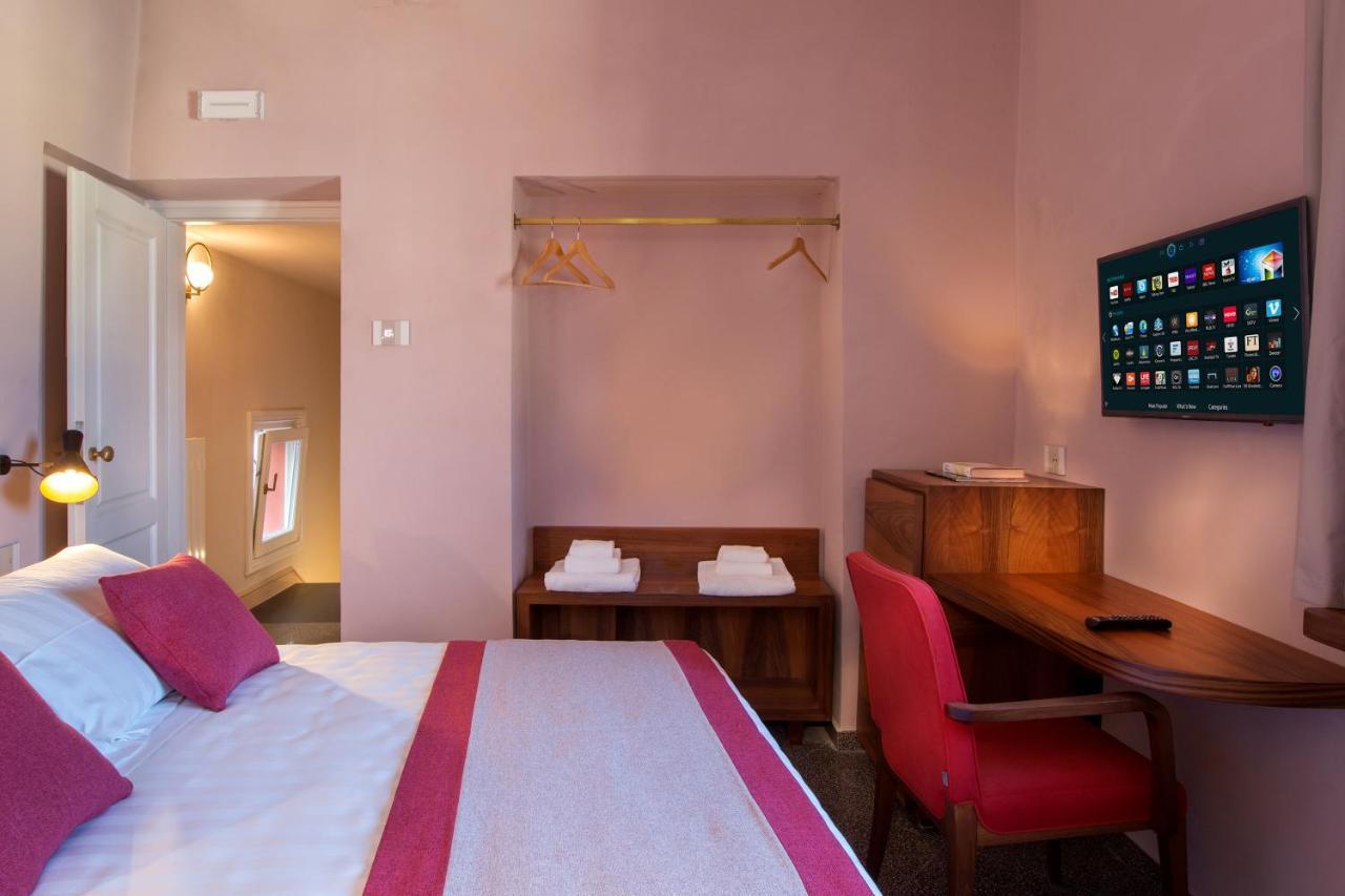 Dimora Del Leone Gaeta Bed & Breakfast Ngoại thất bức ảnh