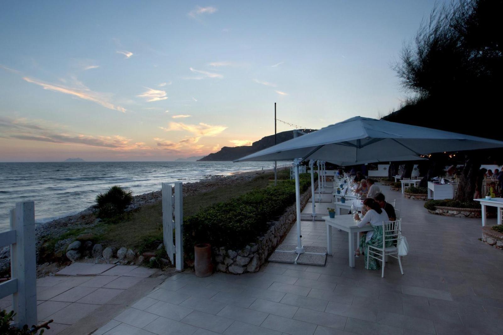 Dimora Del Leone Gaeta Bed & Breakfast Ngoại thất bức ảnh